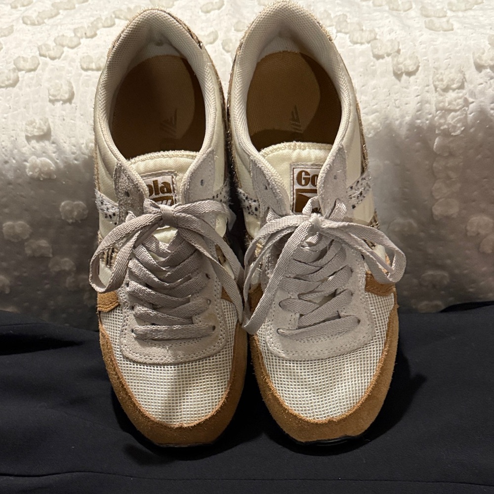 Gola Women's leopard/zebra print White and Brown Sneakers